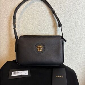 Versace Grained Calfskin Medusa Shoulder Bag BlackNWT